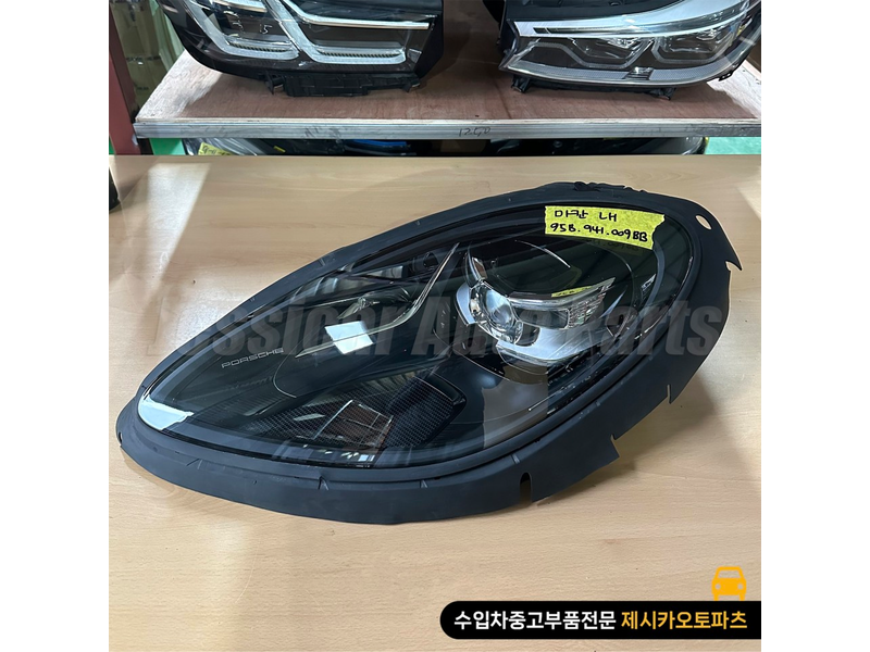 porsche-macan-95b-pdls-matrix-led-headlights