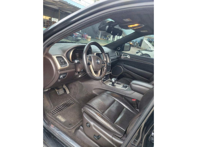 jeep-grand-cherokee-de