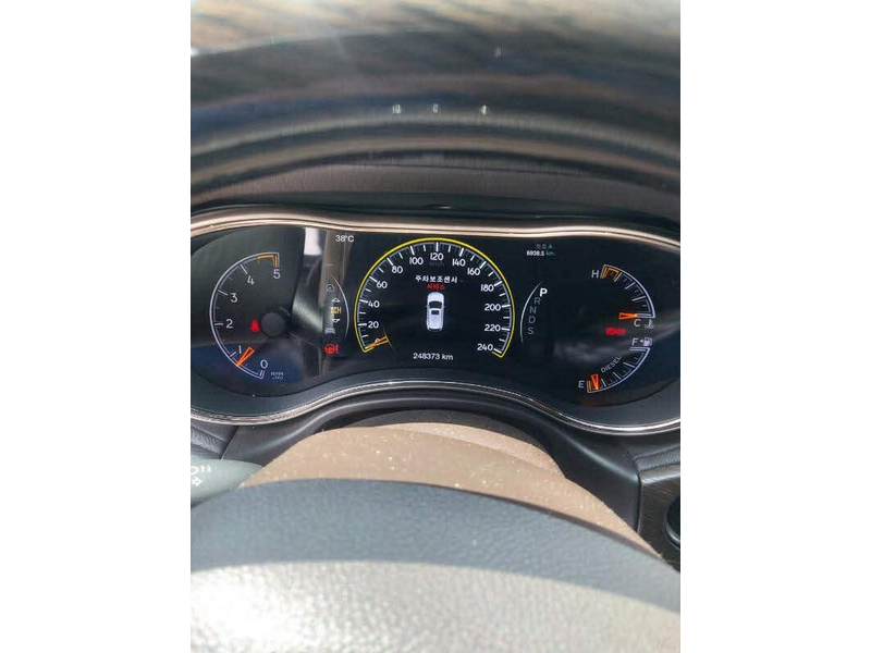 jeep-grand-cherokee-de